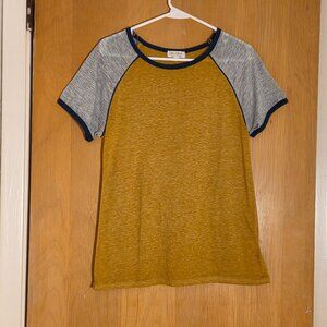 Ultra Flirt Baseball Crew Neck Top Juniors L Mustard Yellow Gray Retro Casual